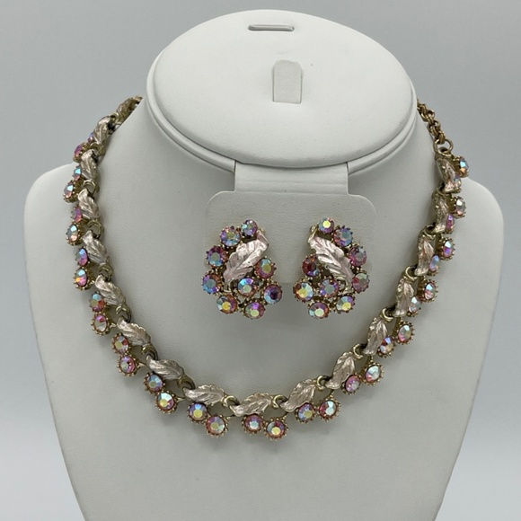 Aurora Borealis Flower Gold Tone Leaf Clip Earrings Necklace Set - Picture 1 of 16